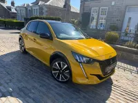 Used Peugeot e-208 GT-line 100 kW (136 HP) 2020 Yellow Hatchback