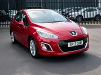 Used Peugeot 308 Active 112 HP (82 kW) 2012 Red Hatchback