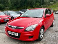 Used Hyundai i30 Classic 108 HP (79 kW) 2010 Red Hatchback