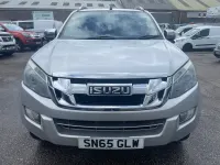 Używany Isuzu D-Max 2015 Srebrny Pickup