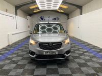 Second-hand Vauxhall Combo 100 CP (73 kW) 2021 Gri Monovolum