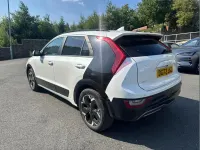 Used Kia e-Niro 147 kW (200 HP) 2022 White SUV