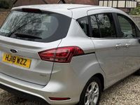 Usado Ford B-MAX Zetec 101 HP (74 kW) 2017 Monovolume