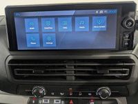 New Peugeot Expert 118 HP (86 kW) 2025 White Van