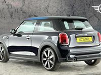 Usado Mini Cooper Exclusive 136 CV (100 kW) 2021 Negro Utilitario