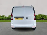 Usado VW Caddy 102 HP (75 kW) 2025 Branco Monovolume