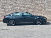 Used Vauxhall Insignia Edition 122 HP (89 kW) 2022 Black Hatchback