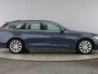 Used Volvo V90 Momentum 194 HP (142 kW) 2022 Blue Estate