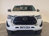 Used Toyota HiLux 150 HP (110 kW) 2021 White Pickup