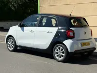 Used Smart ForFour Passion 71 HP (52 kW) 2017 White Hatchback