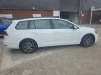 Used VW Golf VII SE 125 HP (91 kW) 2017 White Estate