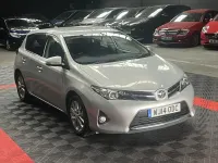 Used Toyota Auris 132 HP (97 kW) 2014 Silver Hatchback