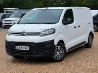 Used Citroën Dispatch 100 HP (73 kW) 2019 White MPV