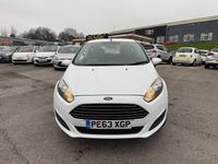 Used Ford Fiesta Style 82 HP (60 kW) 2013 White Hatchback