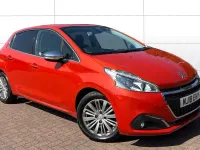 Used Peugeot 208 Allure 82 HP (60 kW) 2018 Orange Hatchback