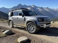 Used Land Rover Defender SE 2023 Grey SUV