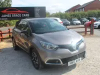 Used Renault Captur Dynamique 120 HP (88 kW) 2017 Grey SUV