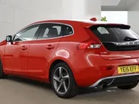 Used Volvo V40 R-Design 115 HP (84 kW) 2015 Red Hatchback
