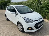 Käytetty Hyundai i10 SE 67 HP (49 kW) 2016 Valkoinen Viistoperä