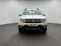 Used Dacia Duster Lauréate 125 HP (91 kW) 2017 White SUV