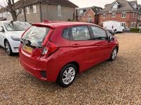 Used Honda Jazz SE 102 HP (75 kW) 2016 Red with dark interior trim Hatchback