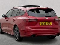 Używany Ford Focus ST 280 KM (205 kW) 2025 Czerwony Kombi