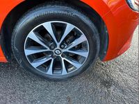 Used Renault Clio V Evolution 90 HP (66 kW) 2023 Orange  Hatchback