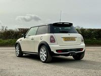 Used Mini Cooper S Hatch 175 HP (128 kW) 2009 White Hatchback