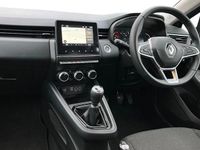 Used Renault Clio V Evolution 90 HP (66 kW) 2022 Grey Hatchback