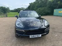 Usado Porsche Cayenne 380 HP (279 kW) 2012 Preto SUV