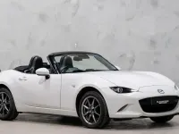 Begagnad Mazda MX5 Exclusive-Line 132 HK (97 kW) 2023 Vit Cab