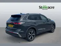 Usado VW Tiguan Elegance 150 CV (110 kW) 2024 Gris SUV