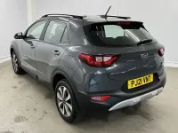 Usado Kia Stonic 2021 Gris SUV