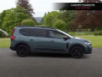 Used Dacia Jogger Extreme 141 HP (103 kW) 2024 Green MPV