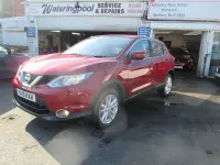 Used Nissan Qashqai Acenta 115 HP (84 kW) 2015 Red SUV