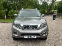 Begagnad Nissan Navara Tekna 190 HK (139 kW) 2019 Grå Pickup