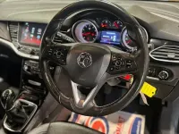 Used Vauxhall Astra Elite 150 HP (110 kW) 2017 Silver Hatchback