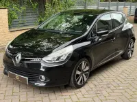 Begagnad Renault Clio IV Dynamique 90 HK (66 kW) 2013 Svart Halvkombi