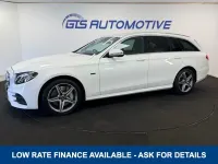 Usado Mercedes E300 AMG line 306 HP (225 kW) 2019 Branco Carrinha