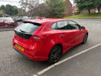 Used Volvo V40 Momentum 122 HP (89 kW) 2017 Red Hatchback