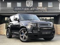 Used Land Rover Defender SE Dynamic 2025 Santorini black SUV