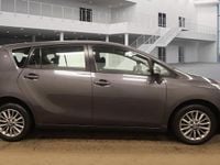 Used Toyota Verso 147 HP (108 kW) 2018 Decuma grey MPV