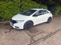 Używany Honda Civic Black Edition 2015 Biały Hatchback
