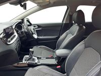 Used Kia XCeed 158 HP (116 kW) 2022 White SUV