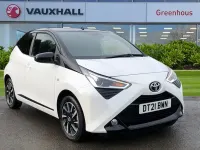 Used Toyota Aygo Trend 72 HP (52 kW) 2021 White Hatchback