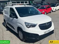 Used Vauxhall Combo 100 HP (73 kW) 2022 White MPV