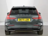 Used Volvo V60 Ultra 449 HP (330 kW) 2025 Green Estate