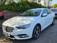 Używany Vauxhall Insignia Elite 170 KM (125 kW) 2019 Biały Hatchback