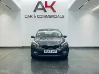 Używany Kia Ceed 133 KM (97 kW) 2013 Srebrny Hatchback