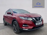 Used Nissan Qashqai N-Connecta 2017 Red SUV